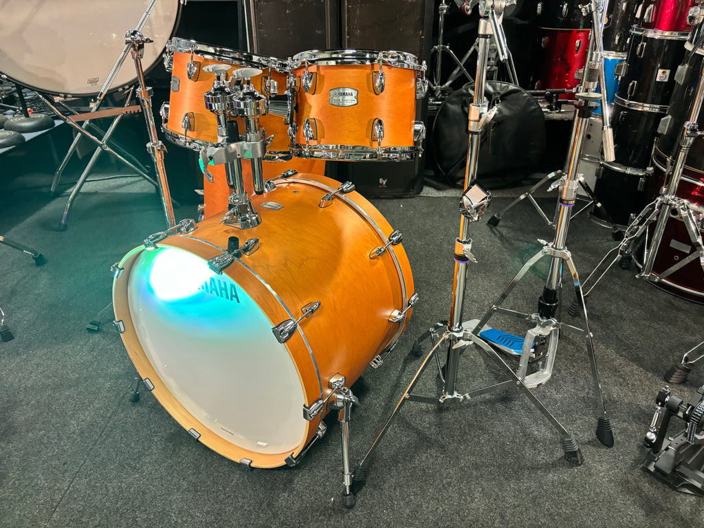 Yamaha NEW Tour custom maple 5 piece drum set/hardware complete