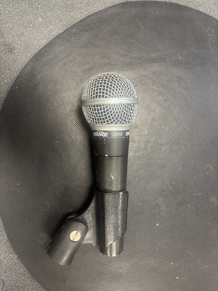 Shure SM58 vocal microphone/clip/cable (preowned)