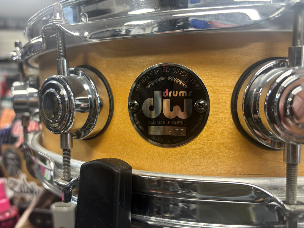 DW 
