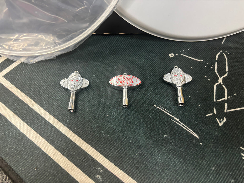 Remo/Evans Combo Snare Pack Top and Bottom free ARTIST drum key