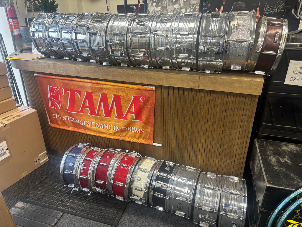 Assorted Blowout snare drums 5 1/2x14 (chrome,wood)