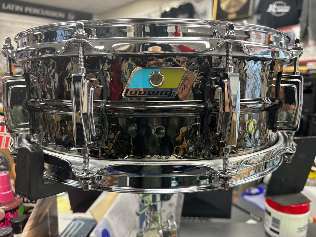 LB416B 5x14 Black Beauty hammered snare