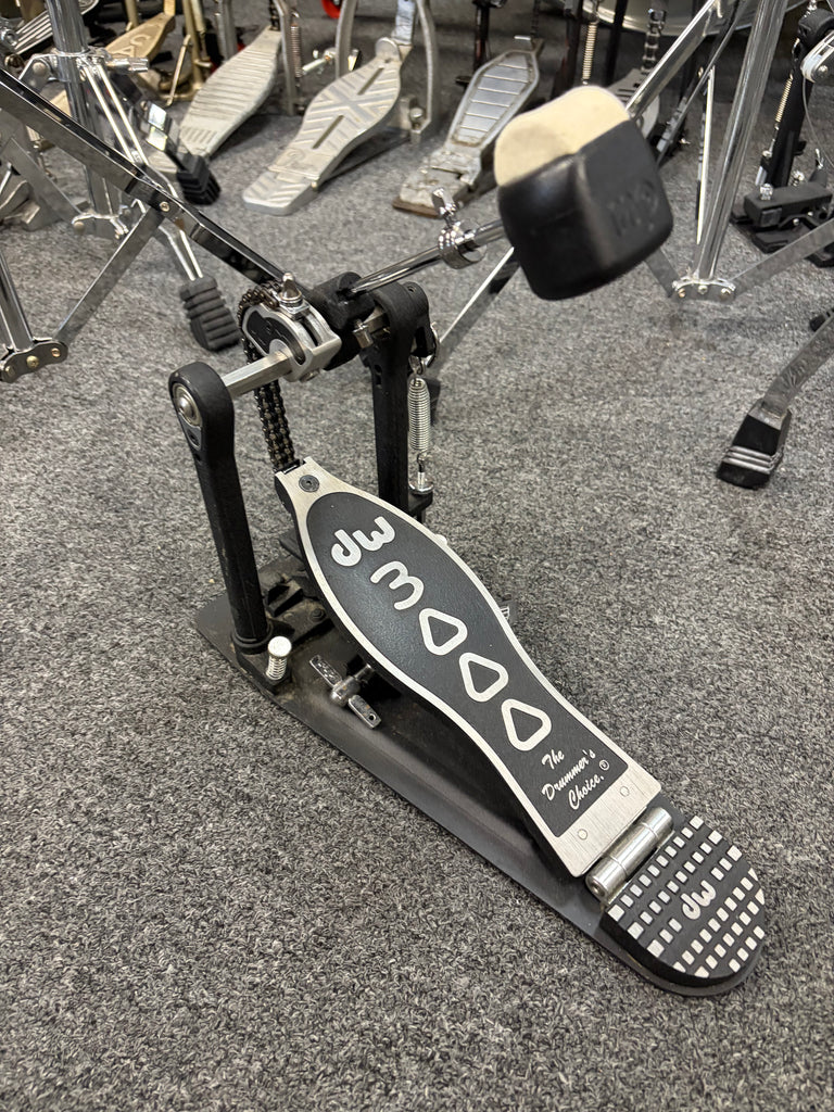 DWCP3000 single double chain pedal (pre owned) new beater