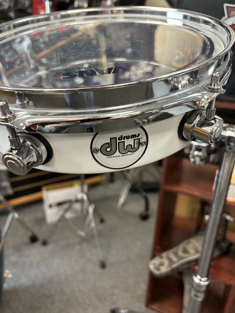 DW 