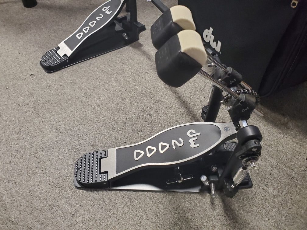 DW 2002 Double Pedal/Carry Case