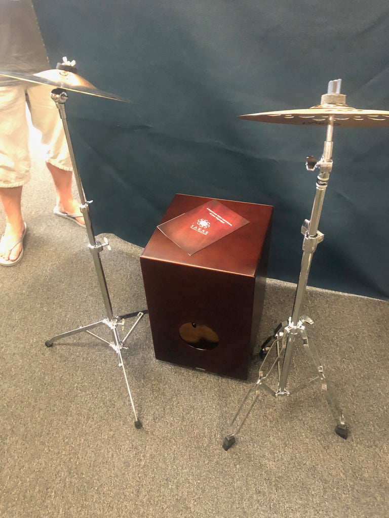 Sakae/Paiste cajon set up