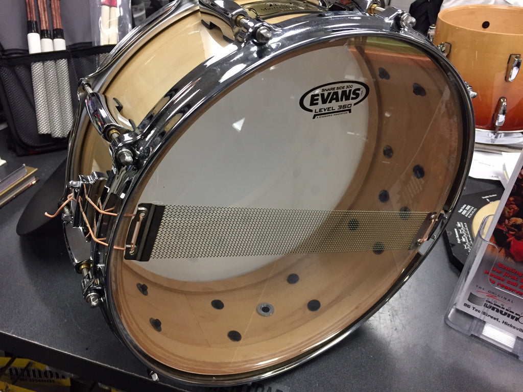 Pearl masters custom maple snare drum