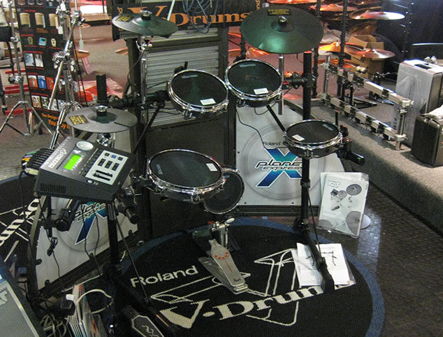 Pintech PDK-1000 Electronic Drum Set with Pearl Single Bass Drum Pedal